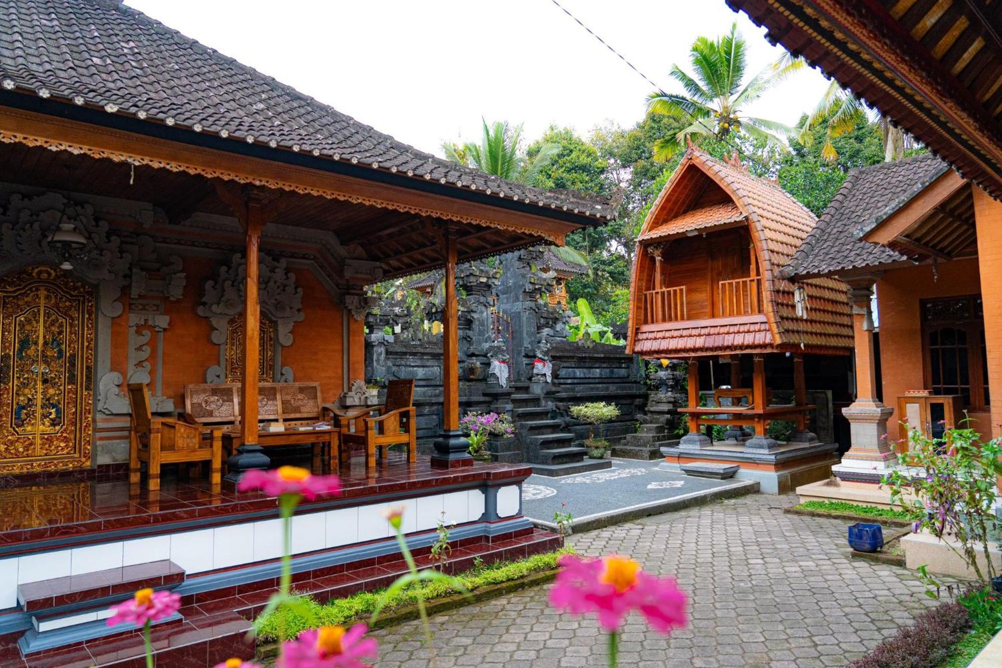 Rindu Homestay Undisan Экстерьер фото